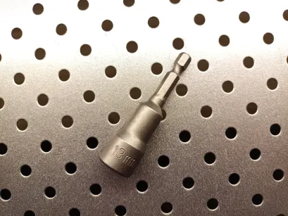Nasadka z magnesem do wkrętarki HEX 1/4" 13 mm długa 65 mm Cr-V JOBIextra